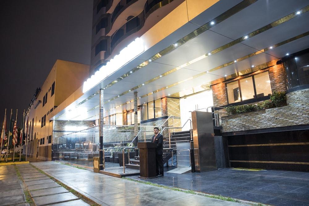 Inkari Aparthotel 3*